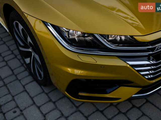 Желтый Фольксваген Arteon, объемом двигателя 1.98 л и пробегом 120 тыс. км за 33800 $, фото 16 на Automoto.ua
