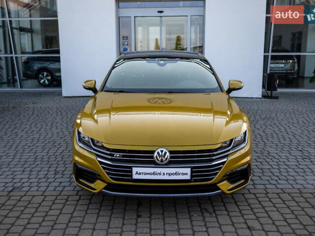 Желтый Фольксваген Arteon, объемом двигателя 1.98 л и пробегом 120 тыс. км за 33800 $, фото 8 на Automoto.ua