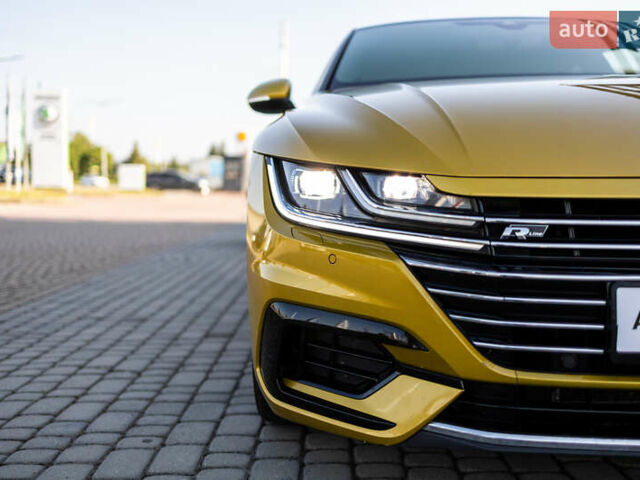 Желтый Фольксваген Arteon, объемом двигателя 1.98 л и пробегом 120 тыс. км за 33800 $, фото 19 на Automoto.ua