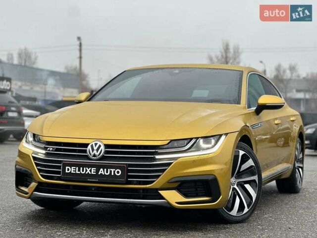 Жовтий Фольксваген Arteon, об'ємом двигуна 2 л та пробігом 179 тис. км за 28999 $, фото 5 на Automoto.ua