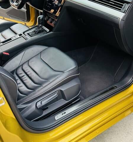 Фольксваген Arteon 2018 в Коростене на Automoto.ua Желтый Фольксваген Arteon, объемом двигателя 1.97 л и пробегом 184 тыс. км за 27999 $, фото 34 на Automoto.ua