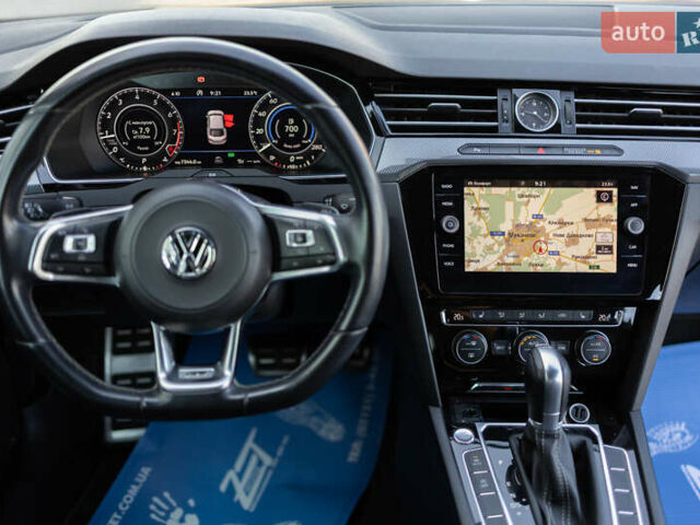 Желтый Фольксваген Arteon, объемом двигателя 1.98 л и пробегом 120 тыс. км за 33800 $, фото 45 на Automoto.ua