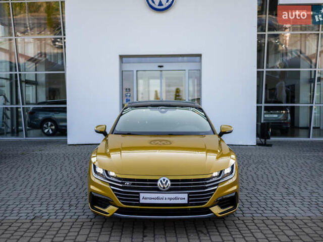 Желтый Фольксваген Arteon, объемом двигателя 1.98 л и пробегом 120 тыс. км за 33800 $, фото 7 на Automoto.ua