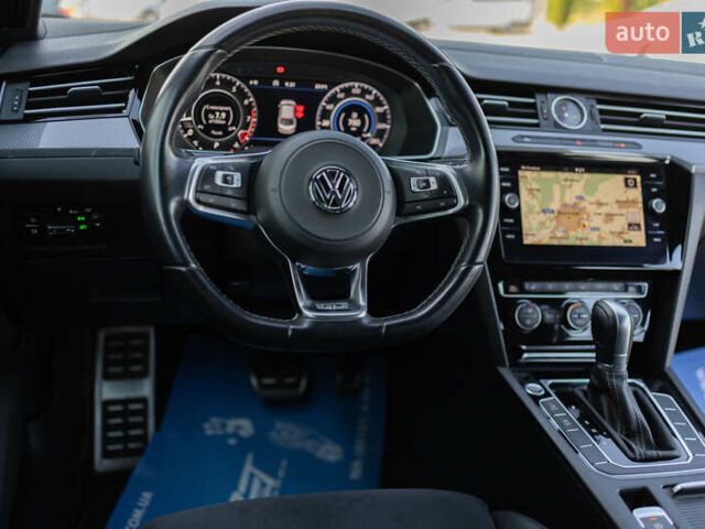 Желтый Фольксваген Arteon, объемом двигателя 1.98 л и пробегом 120 тыс. км за 33800 $, фото 46 на Automoto.ua