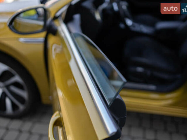 Желтый Фольксваген Arteon, объемом двигателя 1.98 л и пробегом 120 тыс. км за 33800 $, фото 31 на Automoto.ua