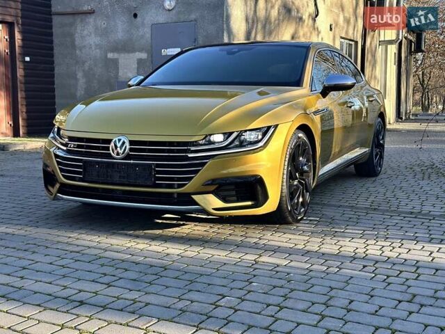 Желтый Фольксваген Arteon, объемом двигателя 2 л и пробегом 68 тыс. км за 29500 $, фото 6 на Automoto.ua