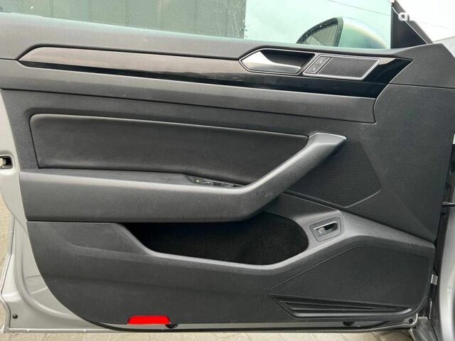 Фольксваген Arteon 2018 в Львове на Automoto.ua Серый Фольксваген Arteon, объемом двигателя 2 л и пробегом 225 тыс. км за 24990 $, фото 15 на Automoto.ua