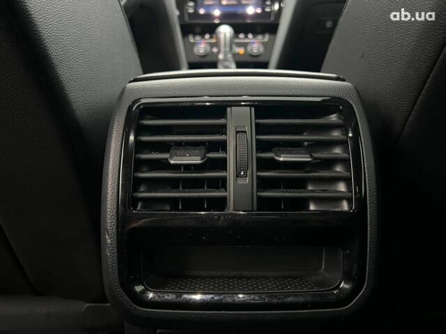 Фольксваген Arteon 2018 в Львове на Automoto.ua Серый Фольксваген Arteon, объемом двигателя 2 л и пробегом 225 тыс. км за 24990 $, фото 37 на Automoto.ua