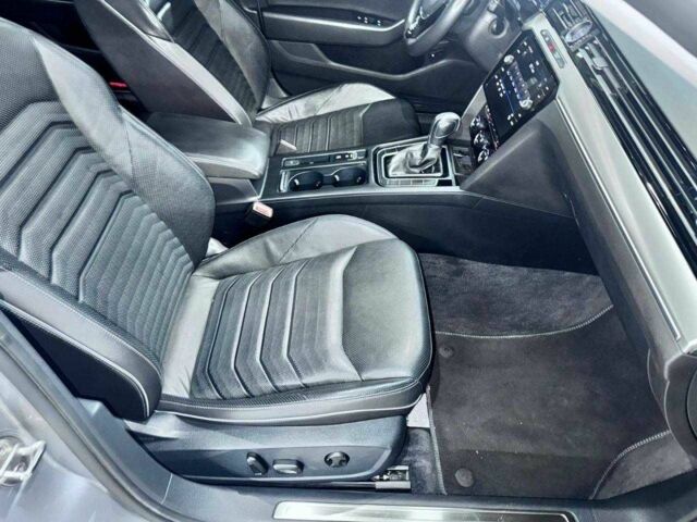 Серый Фольксваген Arteon, объемом двигателя 2 л и пробегом 53 тыс. км за 12000 $, фото 5 на Automoto.ua