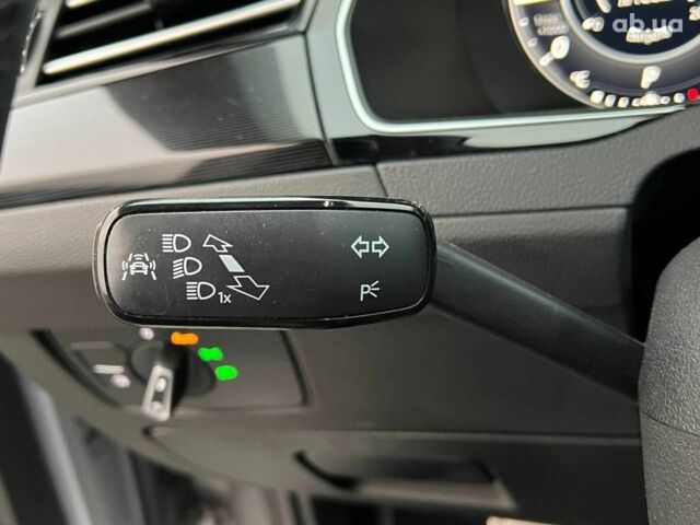 Фольксваген Arteon 2018 в Львове на Automoto.ua Серый Фольксваген Arteon, объемом двигателя 2 л и пробегом 225 тыс. км за 24990 $, фото 24 на Automoto.ua