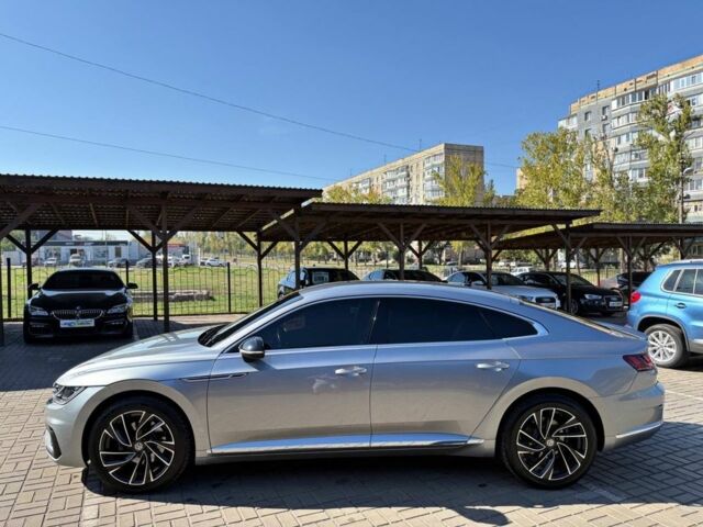 Серый Фольксваген Arteon, объемом двигателя 2 л и пробегом 177 тыс. км за 25750 $, фото 1 на Automoto.ua