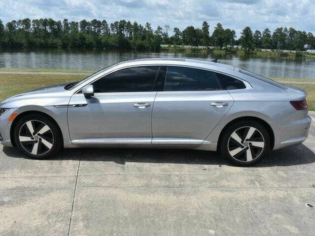 Серый Фольксваген Arteon, объемом двигателя 2 л и пробегом 29 тыс. км за 19800 $, фото 3 на Automoto.ua