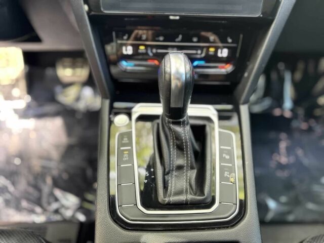 Серый Фольксваген Arteon, объемом двигателя 2 л и пробегом 44 тыс. км за 20000 $, фото 10 на Automoto.ua