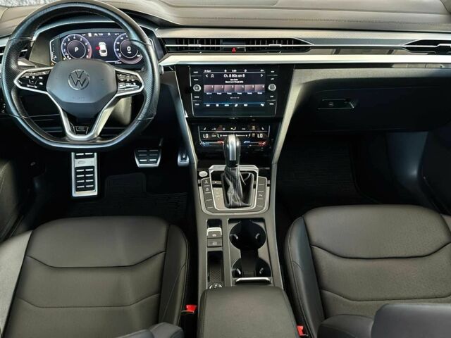 Серый Фольксваген Arteon, объемом двигателя 2 л и пробегом 13 тыс. км за 19000 $, фото 6 на Automoto.ua