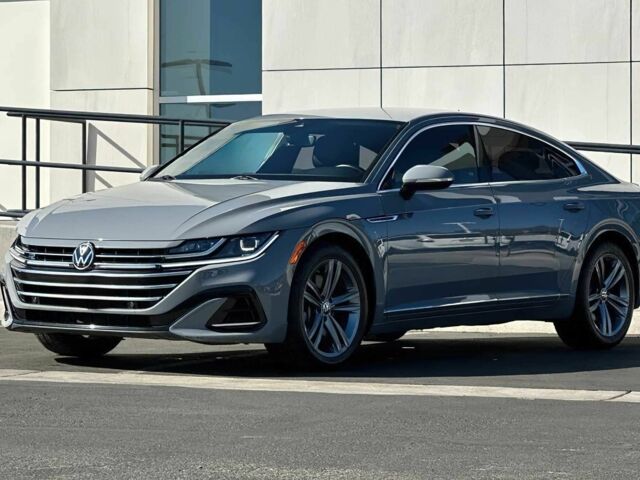 Серый Фольксваген Arteon, объемом двигателя 2 л и пробегом 13 тыс. км за 19000 $, фото 2 на Automoto.ua