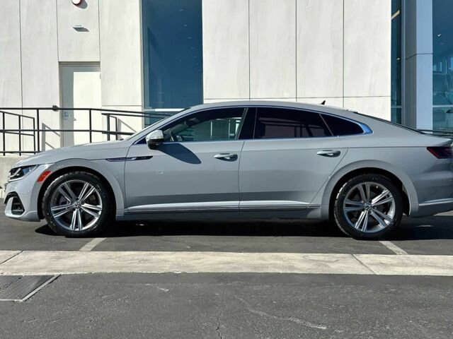 Серый Фольксваген Arteon, объемом двигателя 2 л и пробегом 13 тыс. км за 19000 $, фото 3 на Automoto.ua