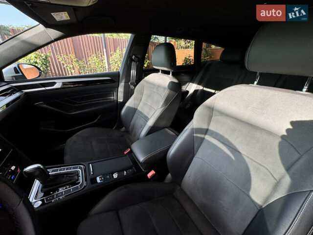 Серый Фольксваген Arteon, объемом двигателя 1.97 л и пробегом 158 тыс. км за 37500 $, фото 17 на Automoto.ua