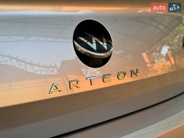 Серый Фольксваген Arteon, объемом двигателя 1.97 л и пробегом 158 тыс. км за 37500 $, фото 30 на Automoto.ua