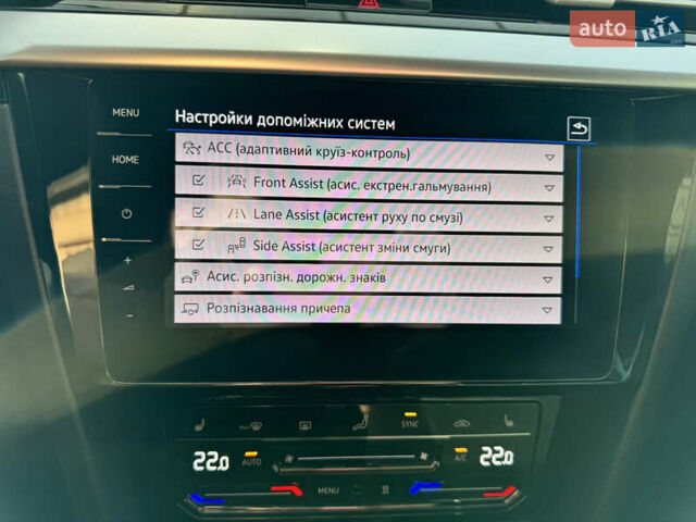 Серый Фольксваген Arteon, объемом двигателя 1.97 л и пробегом 158 тыс. км за 37500 $, фото 12 на Automoto.ua