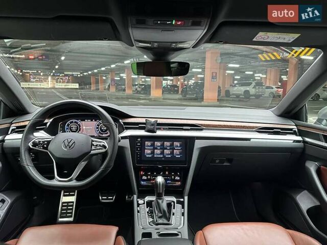 Серый Фольксваген Arteon, объемом двигателя 1.97 л и пробегом 88 тыс. км за 39990 $, фото 23 на Automoto.ua