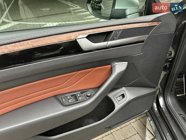 Серый Фольксваген Arteon, объемом двигателя 1.97 л и пробегом 88 тыс. км за 39990 $, фото 8 на Automoto.ua