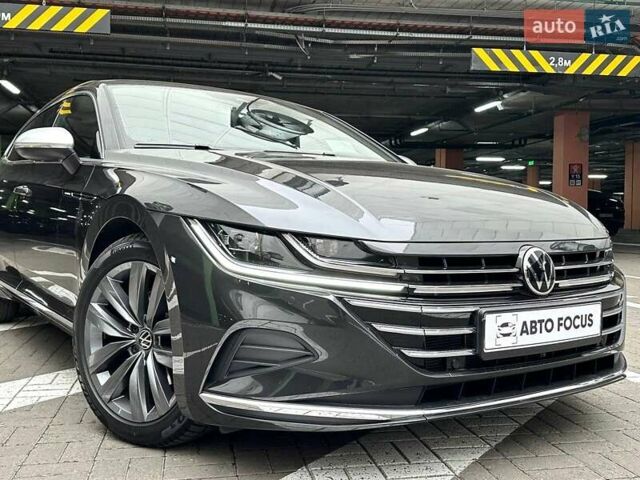 Серый Фольксваген Arteon, объемом двигателя 1.97 л и пробегом 88 тыс. км за 39990 $, фото 1 на Automoto.ua