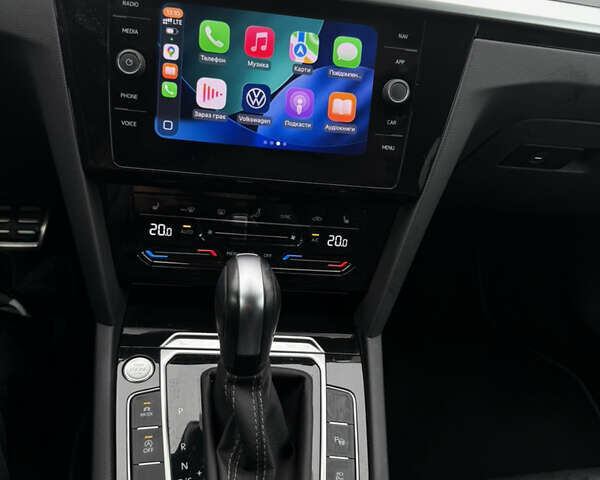 Сірий Фольксваген Arteon, об'ємом двигуна 1.97 л та пробігом 95 тис. км за 47000 $, фото 14 на Automoto.ua