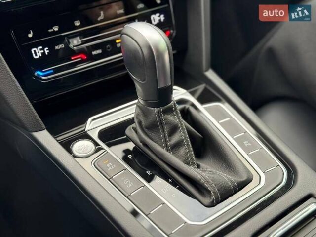 Серый Фольксваген Arteon, объемом двигателя 1.97 л и пробегом 32 тыс. км за 49203 $, фото 14 на Automoto.ua