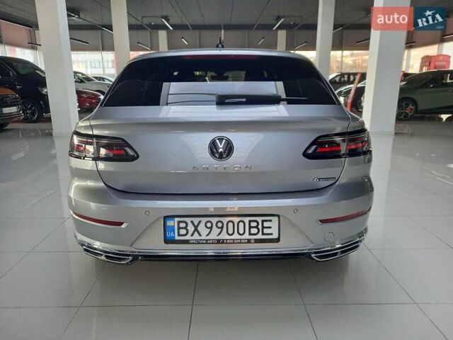 Серый Фольксваген Arteon, объемом двигателя 1.97 л и пробегом 15 тыс. км за 49900 $, фото 4 на Automoto.ua