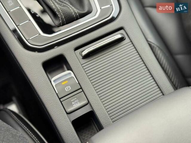 Серый Фольксваген Arteon, объемом двигателя 1.97 л и пробегом 32 тыс. км за 49203 $, фото 15 на Automoto.ua