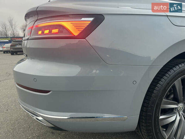 Серый Фольксваген Arteon, объемом двигателя 1.98 л и пробегом 28 тыс. км за 49900 $, фото 34 на Automoto.ua