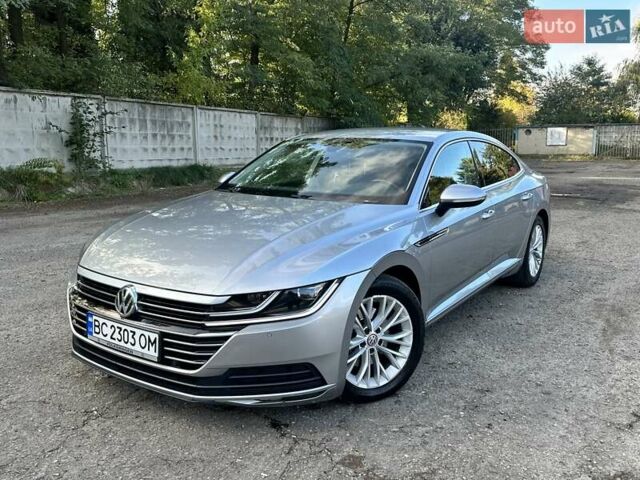 Серый Фольксваген Arteon, объемом двигателя 2 л и пробегом 281 тыс. км за 18700 $, фото 1 на Automoto.ua