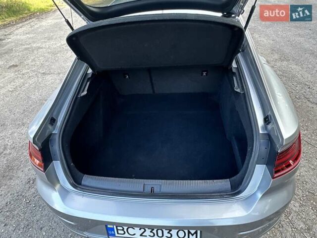 Серый Фольксваген Arteon, объемом двигателя 2 л и пробегом 281 тыс. км за 18700 $, фото 19 на Automoto.ua