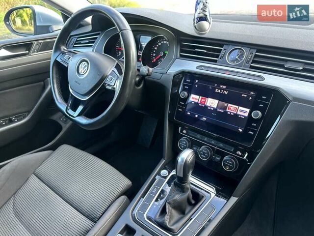 Серый Фольксваген Arteon, объемом двигателя 2 л и пробегом 281 тыс. км за 18700 $, фото 10 на Automoto.ua