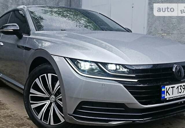 Серый Фольксваген Arteon, объемом двигателя 2 л и пробегом 199 тыс. км за 25900 $, фото 2 на Automoto.ua