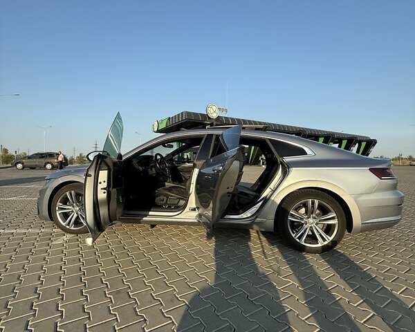 Серый Фольксваген Arteon, объемом двигателя 2 л и пробегом 189 тыс. км за 24900 $, фото 19 на Automoto.ua