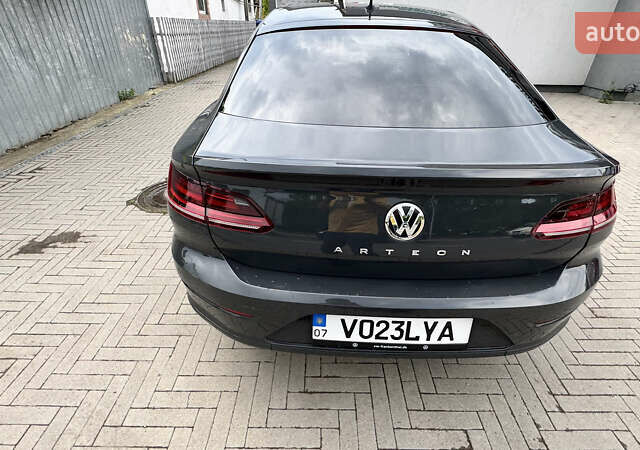 Серый Фольксваген Arteon, объемом двигателя 1.97 л и пробегом 131 тыс. км за 25395 $, фото 6 на Automoto.ua