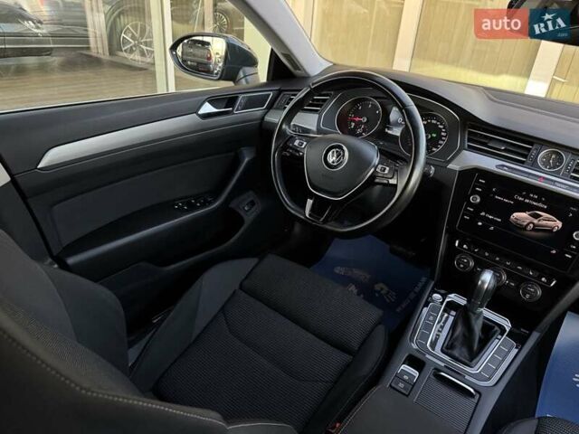 Серый Фольксваген Arteon, объемом двигателя 1.97 л и пробегом 141 тыс. км за 23990 $, фото 65 на Automoto.ua