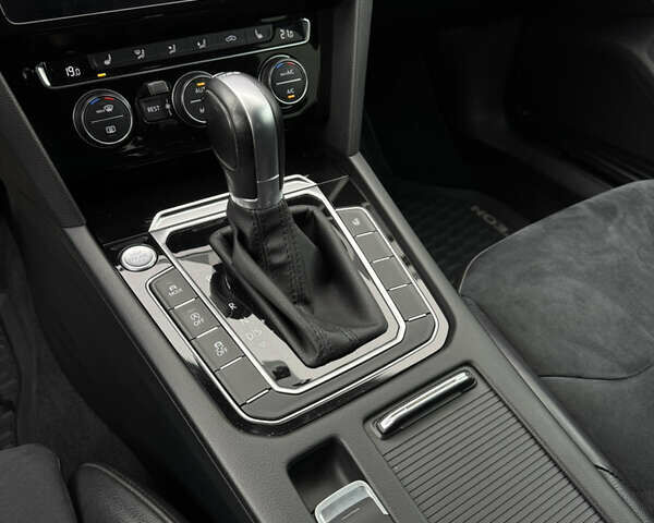 Сірий Фольксваген Arteon, об'ємом двигуна 1.98 л та пробігом 144 тис. км за 22999 $, фото 14 на Automoto.ua