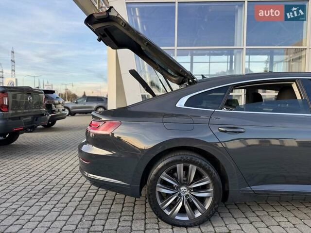 Серый Фольксваген Arteon, объемом двигателя 1.97 л и пробегом 141 тыс. км за 23990 $, фото 28 на Automoto.ua