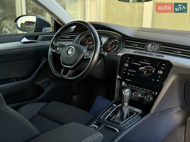 Серый Фольксваген Arteon, объемом двигателя 1.97 л и пробегом 141 тыс. км за 23990 $, фото 66 на Automoto.ua