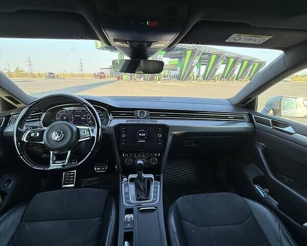 Серый Фольксваген Arteon, объемом двигателя 2 л и пробегом 189 тыс. км за 24900 $, фото 26 на Automoto.ua