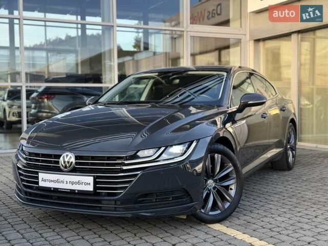 Серый Фольксваген Arteon, объемом двигателя 1.97 л и пробегом 141 тыс. км за 23990 $, фото 2 на Automoto.ua