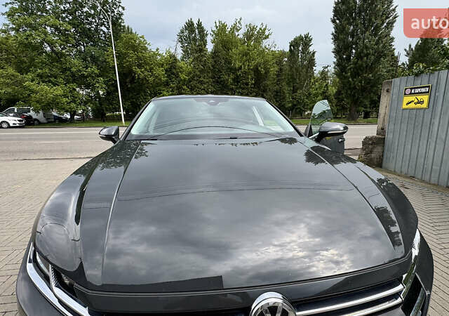 Серый Фольксваген Arteon, объемом двигателя 1.97 л и пробегом 131 тыс. км за 25395 $, фото 3 на Automoto.ua