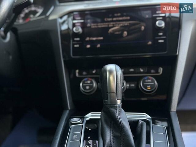 Серый Фольксваген Arteon, объемом двигателя 1.97 л и пробегом 141 тыс. км за 23990 $, фото 42 на Automoto.ua