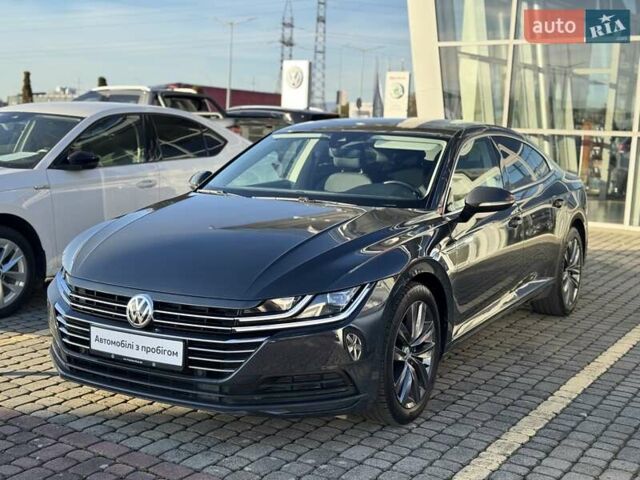 Серый Фольксваген Arteon, объемом двигателя 1.97 л и пробегом 141 тыс. км за 23990 $, фото 3 на Automoto.ua