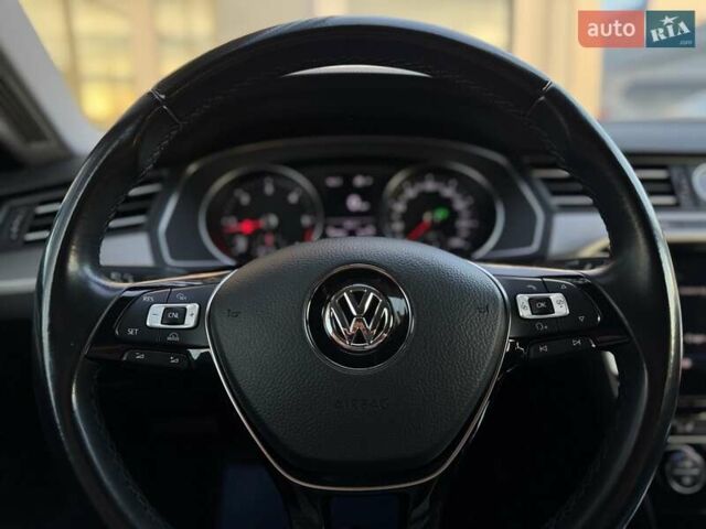 Серый Фольксваген Arteon, объемом двигателя 1.97 л и пробегом 141 тыс. км за 23990 $, фото 61 на Automoto.ua