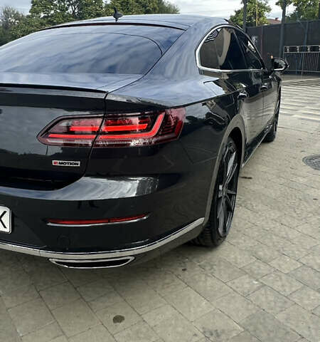 Серый Фольксваген Arteon, объемом двигателя 1.97 л и пробегом 185 тыс. км за 26999 $, фото 9 на Automoto.ua