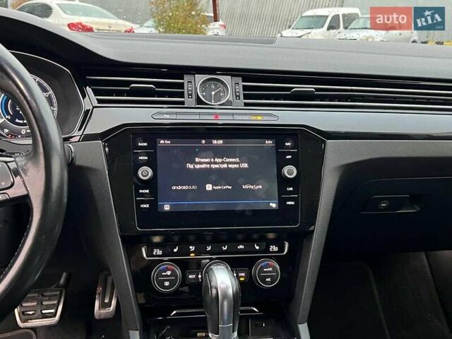 Фольксваген Arteon 2018 у Львові на Automoto.ua Сірий Фольксваген Arteon, об'ємом двигуна 2 л та пробігом 225 тис. км за 24990 $, фото 25 на Automoto.ua