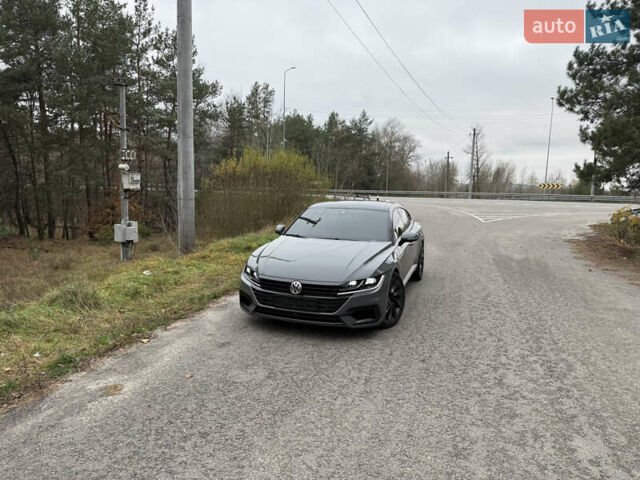 Серый Фольксваген Arteon, объемом двигателя 2 л и пробегом 142 тыс. км за 25900 $, фото 23 на Automoto.ua